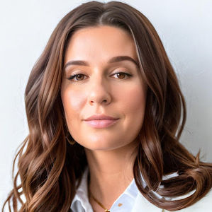 Meet your Posher, Lexzee